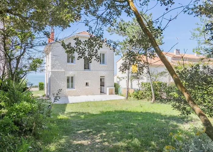 Les Trolls By Interhome *